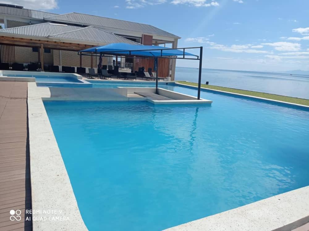 Ekhaya Luxury Resort Mangochi Kültér fotó